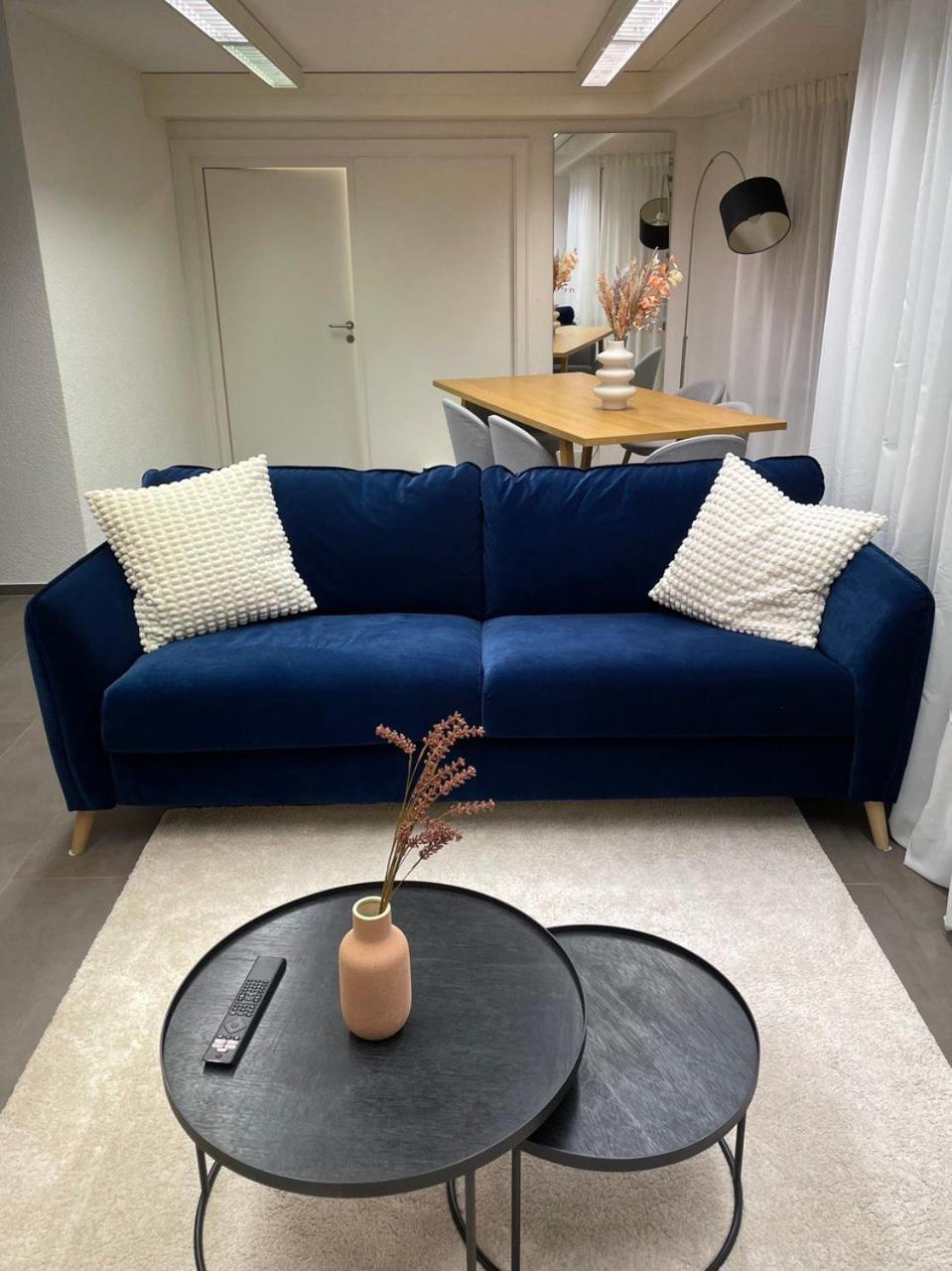 Apartamento Modern Lakeside Flat With Pool Access - 80m2 *